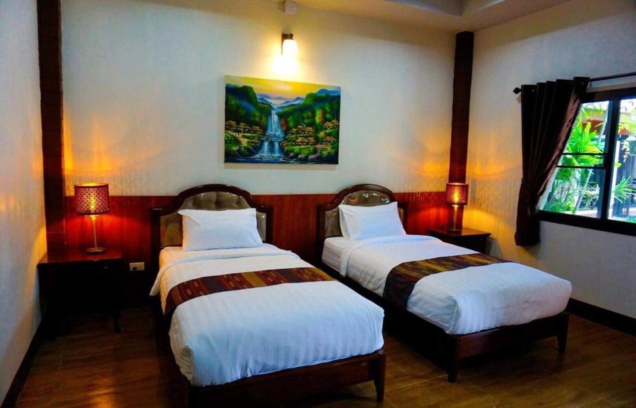 Punyin Hotel Inthanon -ปั้นหยิ่น โฮเทล Chom Thong Exterior foto